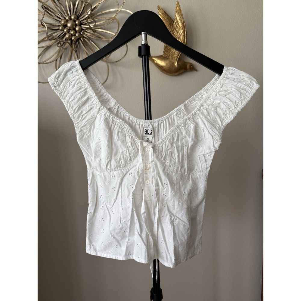 BDG Urban Outfitters Broderie Hallie Top XS White Eyelet Tie Front NWT
